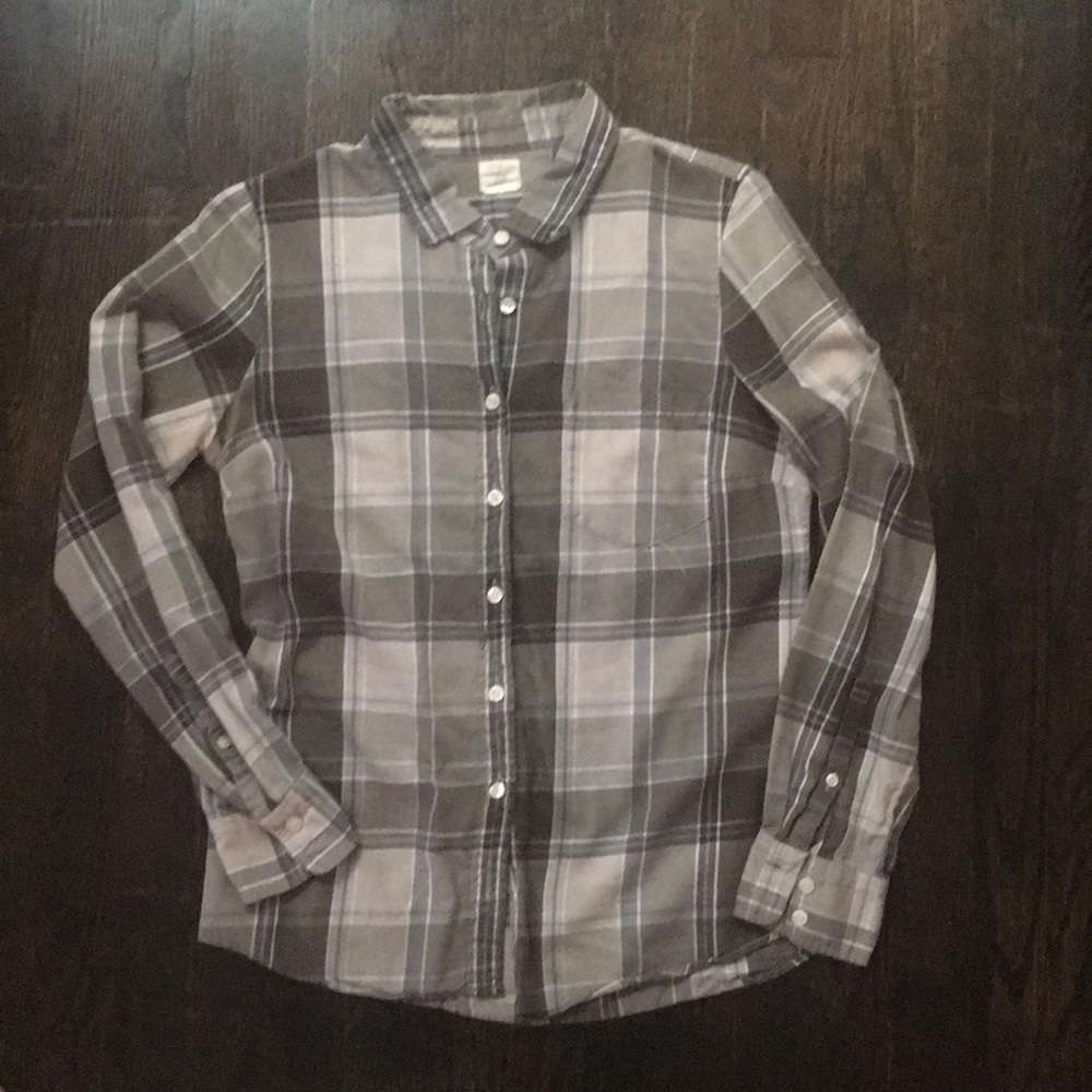 Long sleeve plaid shirt